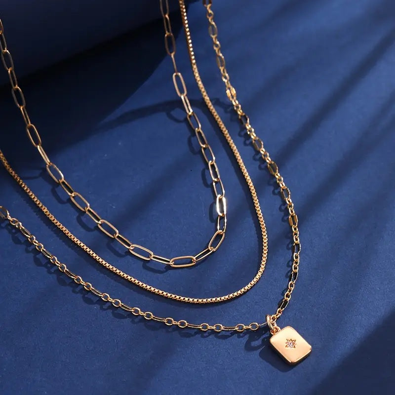 3-teiliges Vintage Halsketten-Set – Goldfarbene Büroklammer-Kette mit Funkelndem Zirkonia-Rechteckanhänger – Eleganter Schmuck für Damen -