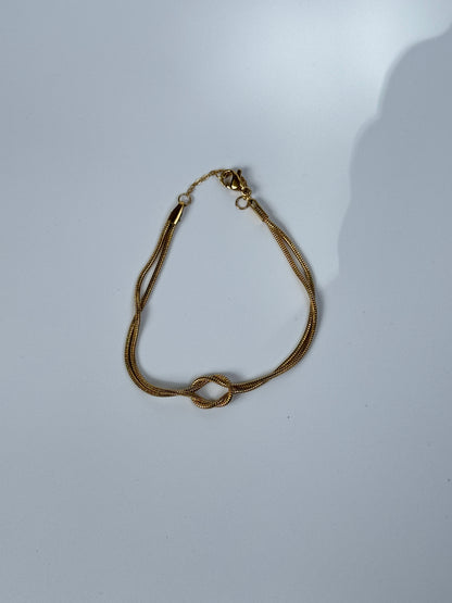 Goldene Edelstahl Knotenarmband