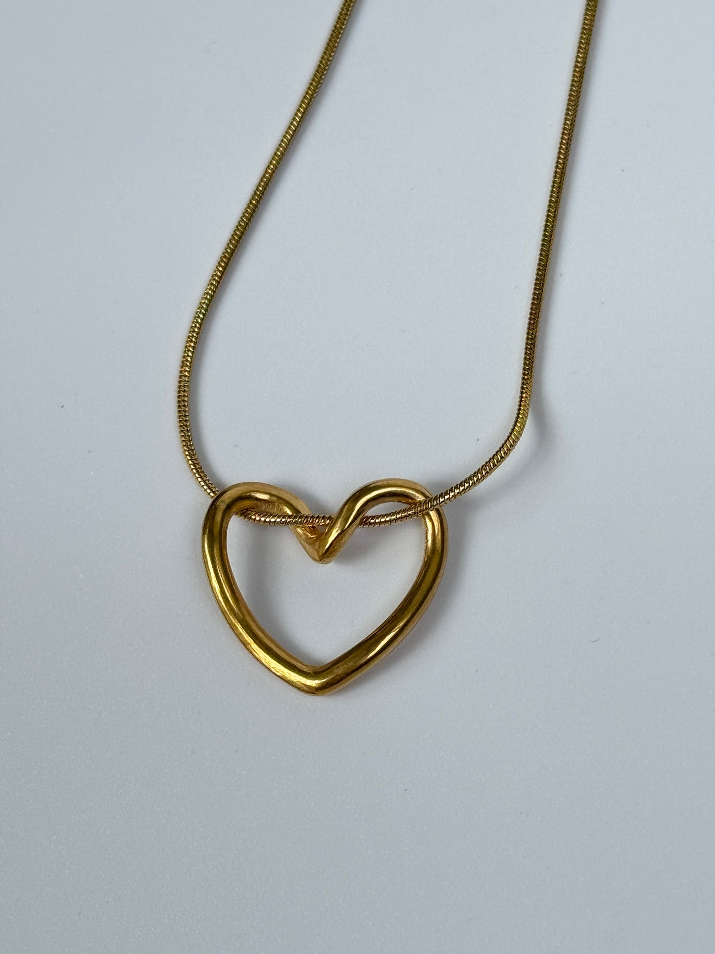 Halskette mit Herzanhänger